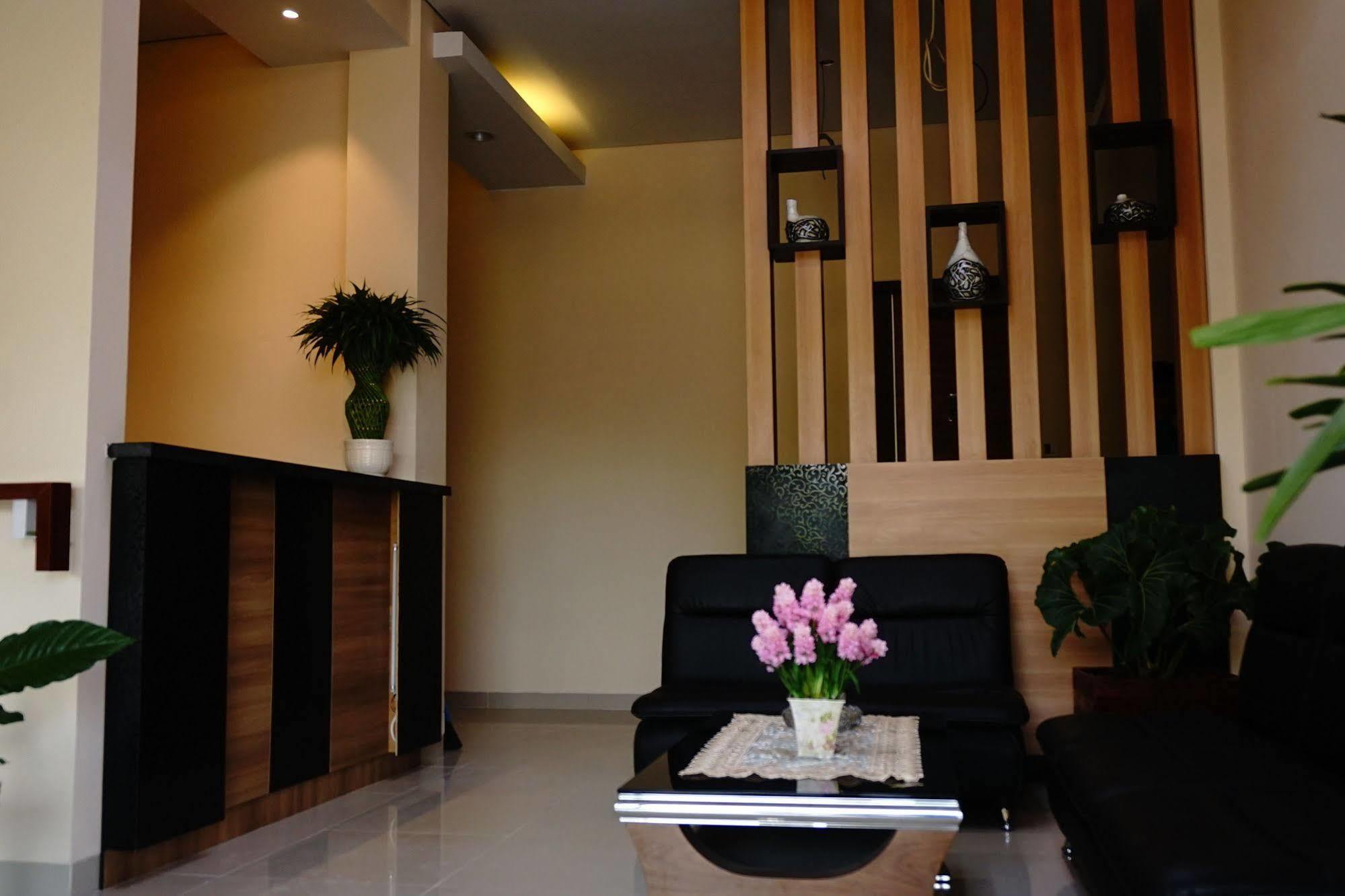 New D'Dhave Hotel Padang  Dış mekan fotoğraf